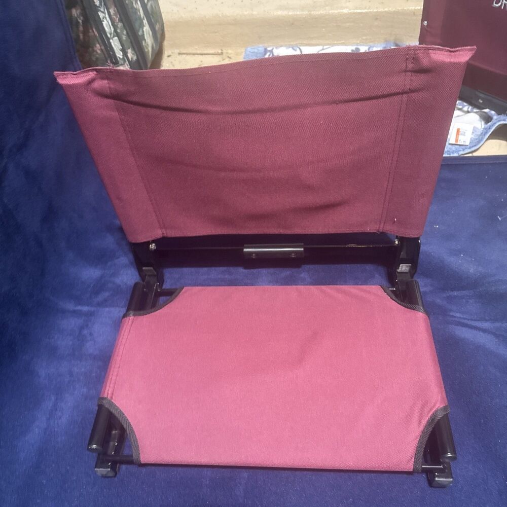 Taylor sporting Goods  R R Dragons Stadium Chair - Picture 3 of 12